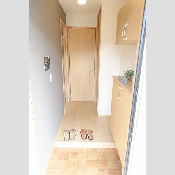 その他 (玄関・廊下)
