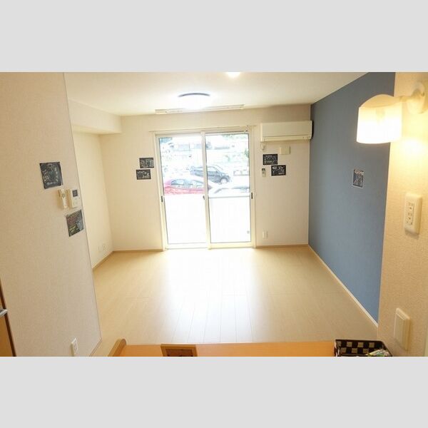 居室・リビング (リビング・エアコン・室内物干し・居室LED照明)