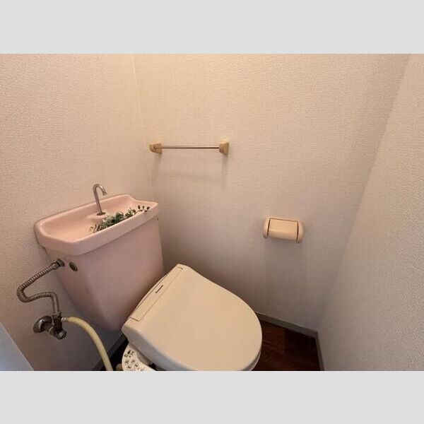 トイレ (温水洗浄便座)