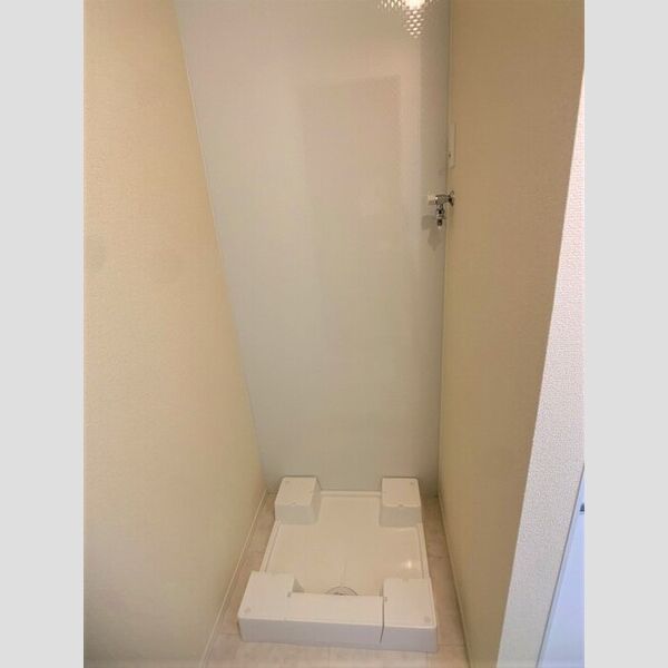 その他 (洗濯機置き場)