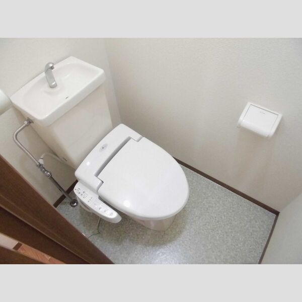 トイレ (温水洗浄暖房便座トイレ)