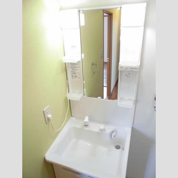 洗面所 (洗髪洗面化粧台)