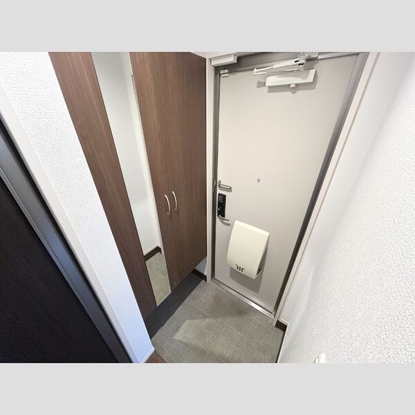 玄関 (玄関・シューズボックス)