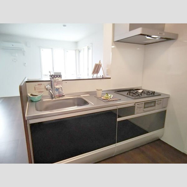 キッチン (カウンターキッチン(ガスコンロが付いています))