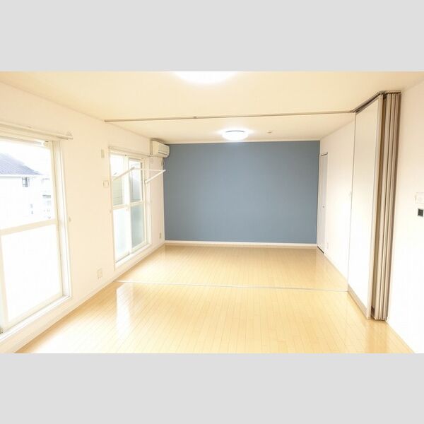 居室・リビング (リビング・居室照明・エアコン・室内物干し)