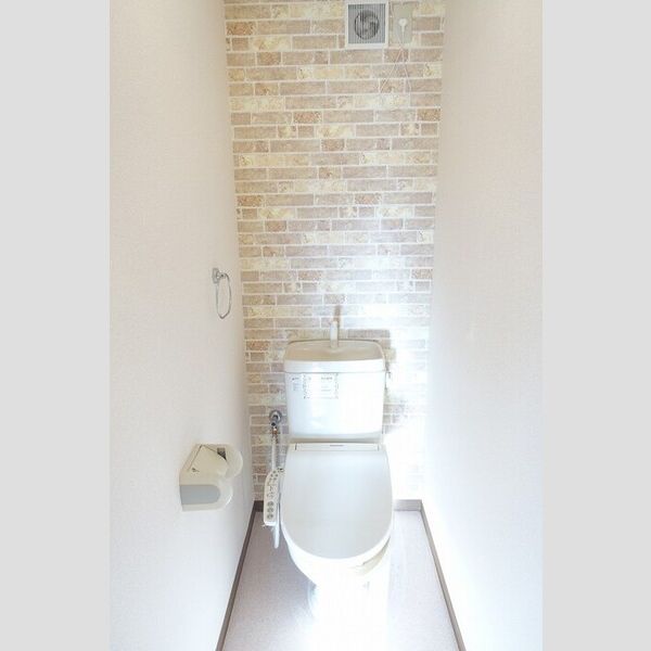 トイレ (温水洗浄暖房便座トイレ)