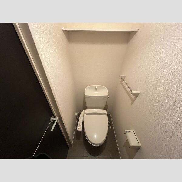 トイレ (温水洗浄暖房便座)