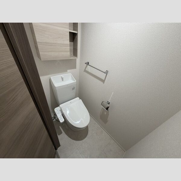 トイレ (温水洗浄暖房便座)