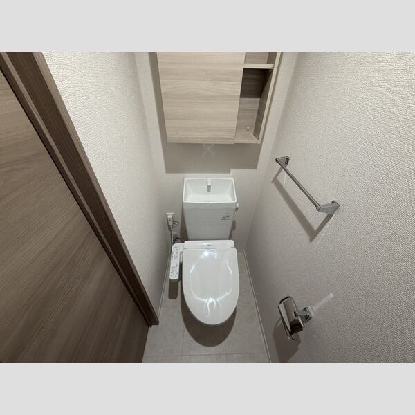 トイレ (温水洗浄暖房便座)