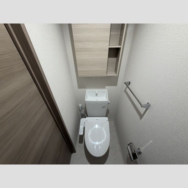 トイレ (温水洗浄暖房便座)