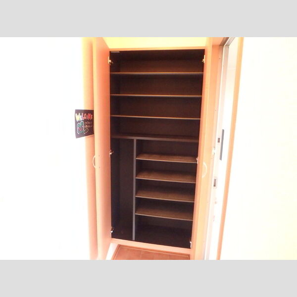 玄関 (シューズボックス)