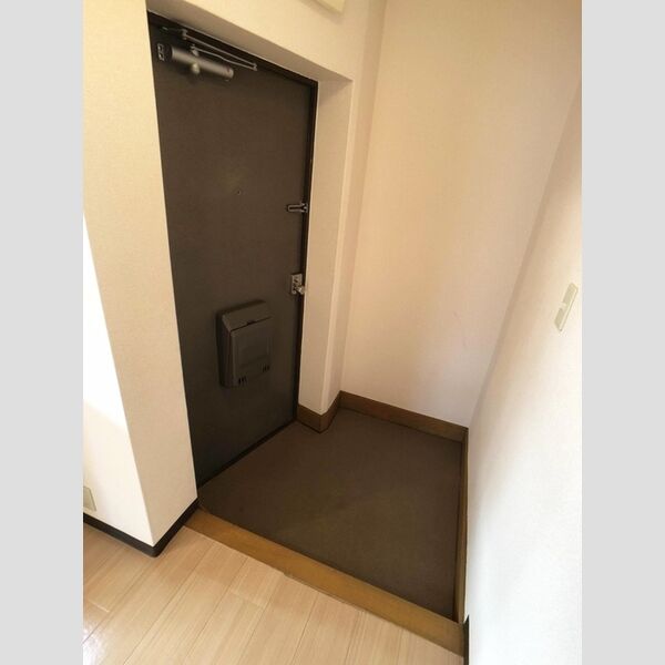 玄関 (玄関)