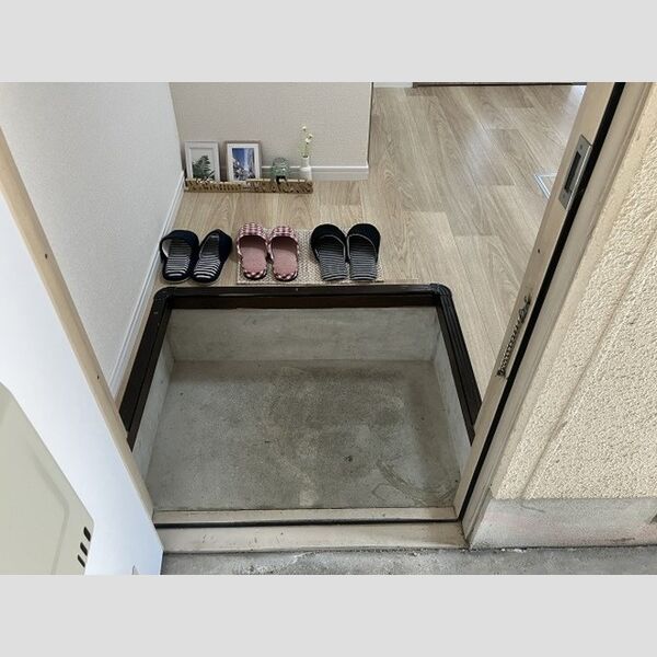 玄関 (玄関)