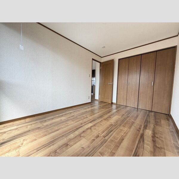 その他 (洋室)