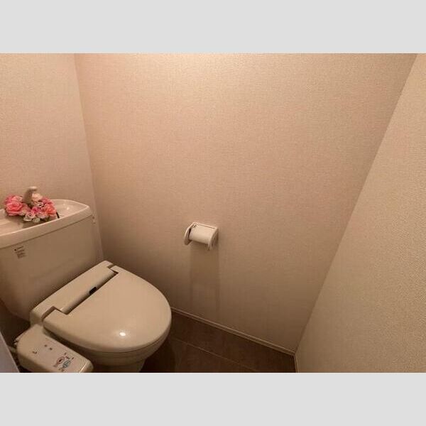 トイレ (温水洗浄便座)