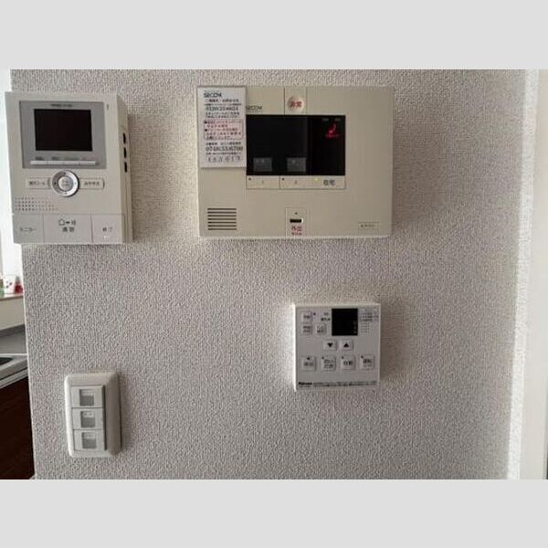 その他設備 (TVモニターフォン・追い炊き給油・SECOM)