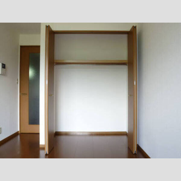 収納 (102 クローゼット)