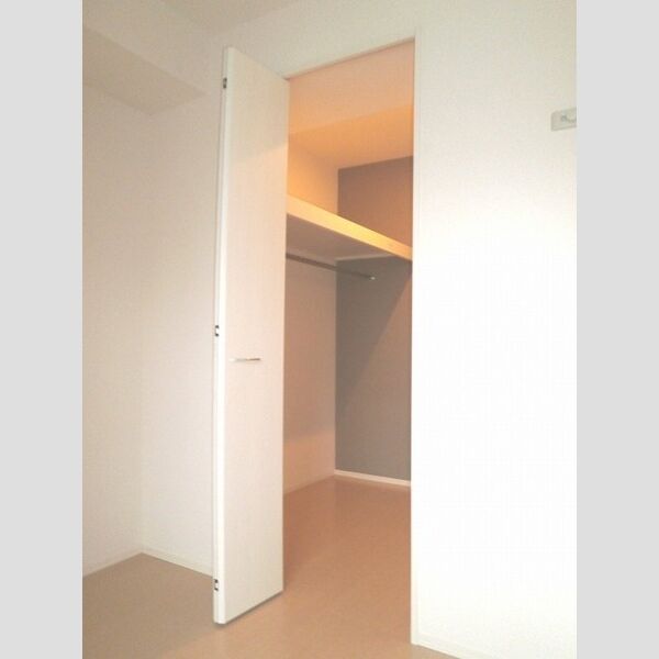 収納 (ウォークインクローゼット)