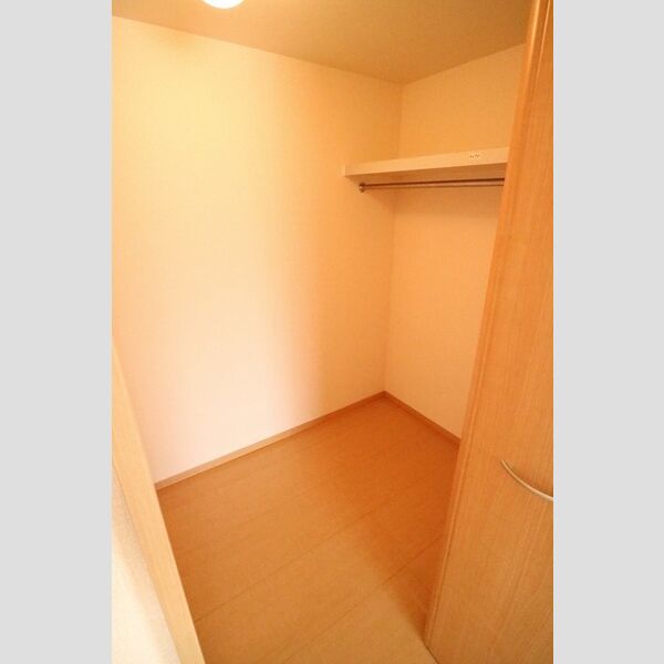 収納 (ウォークインクローゼット)