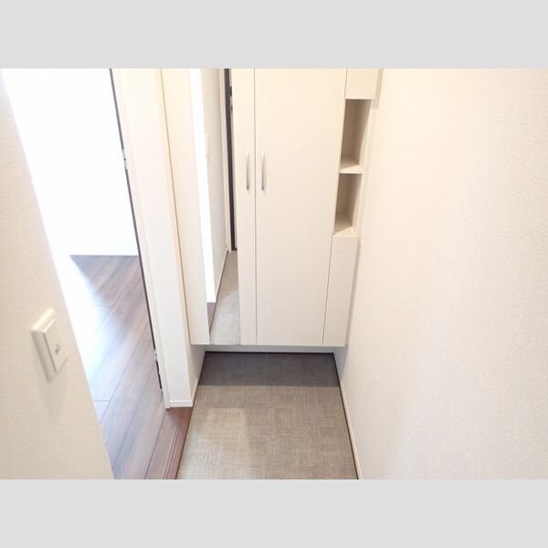 玄関 (玄関・シューズボックス)