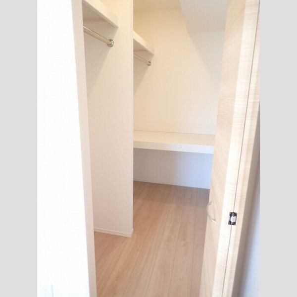 収納 (ウォークインクローゼット)