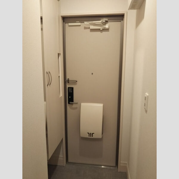 玄関 (玄関)