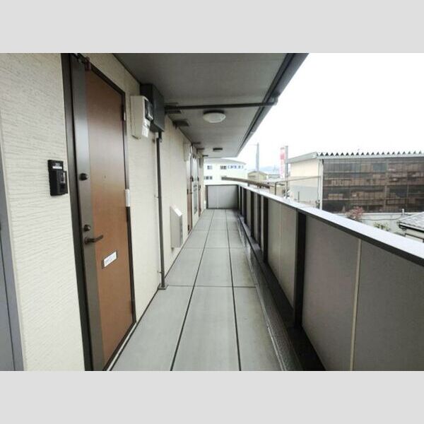 現地周辺 (ロビー)