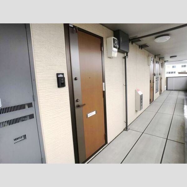 エントランス (エントランス)