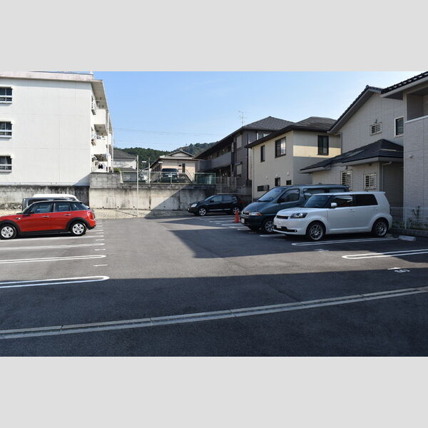 駐車場 (駐輪場)