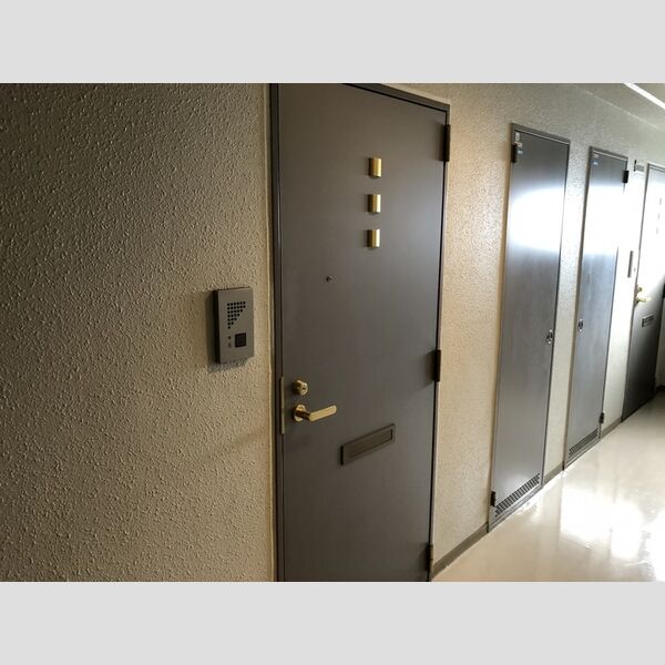 エントランス (エントランス)