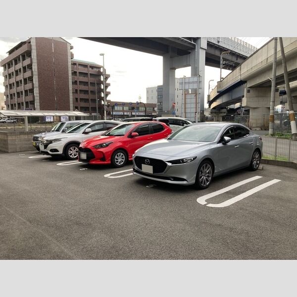 駐車場 (駐車場)