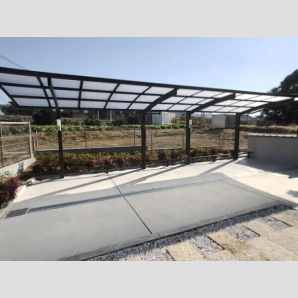 現地周辺 (駐輪場)