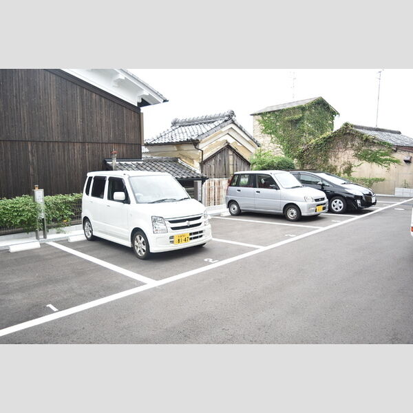 駐車場 (駐車場)