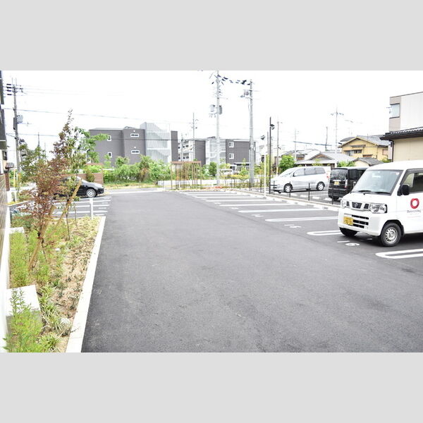 駐車場 (駐車場)
