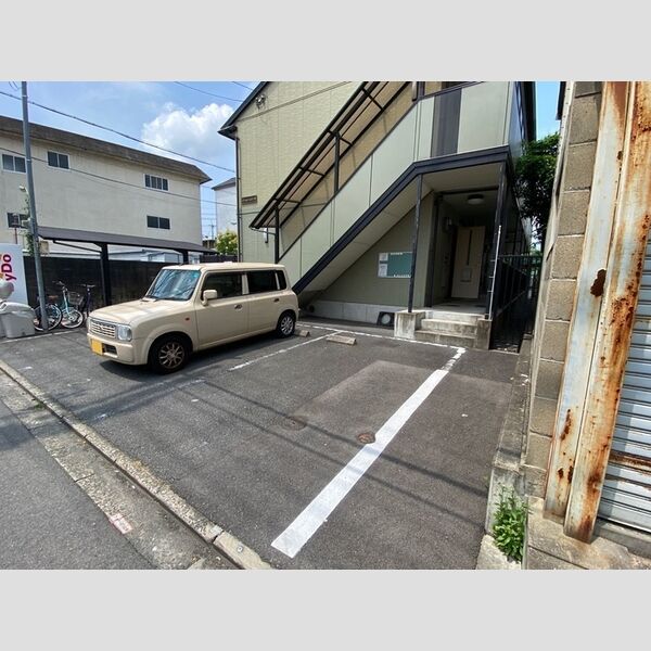 駐車場 (駐車場)