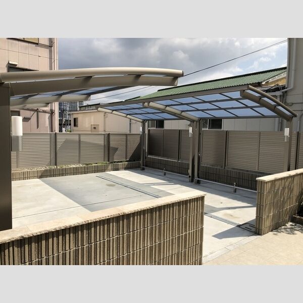 現地周辺 (駐輪場)