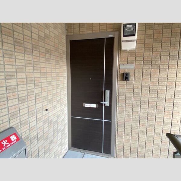 エントランス (エントランス)