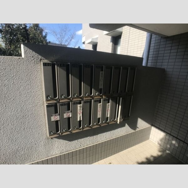 現地周辺 (ポスト)