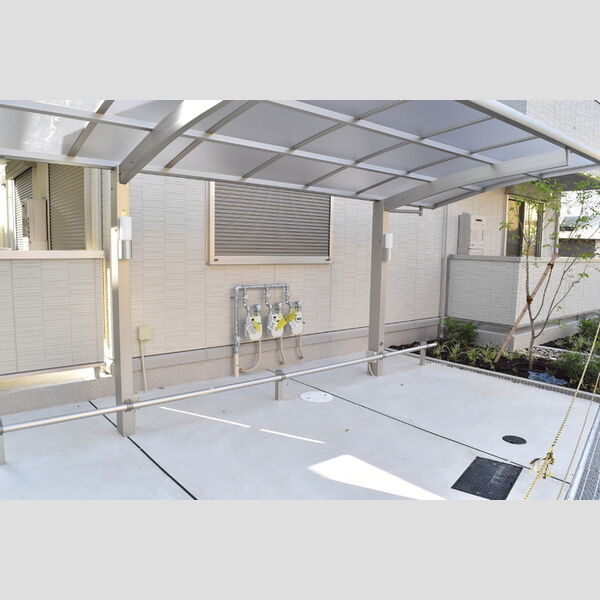 現地周辺 (駐輪場(東側))