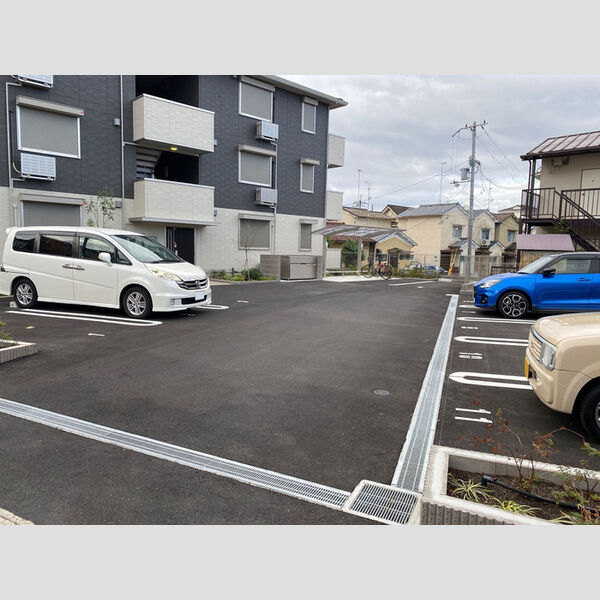 駐車場 (駐車場)