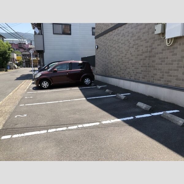 駐車場 (駐車場)