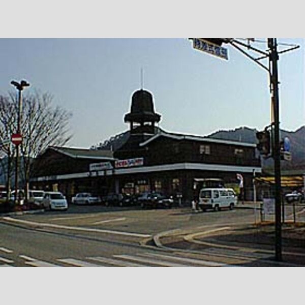 現地周辺 (柏原駅)
