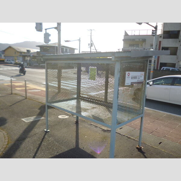 現地周辺 (ゴミ置き場)