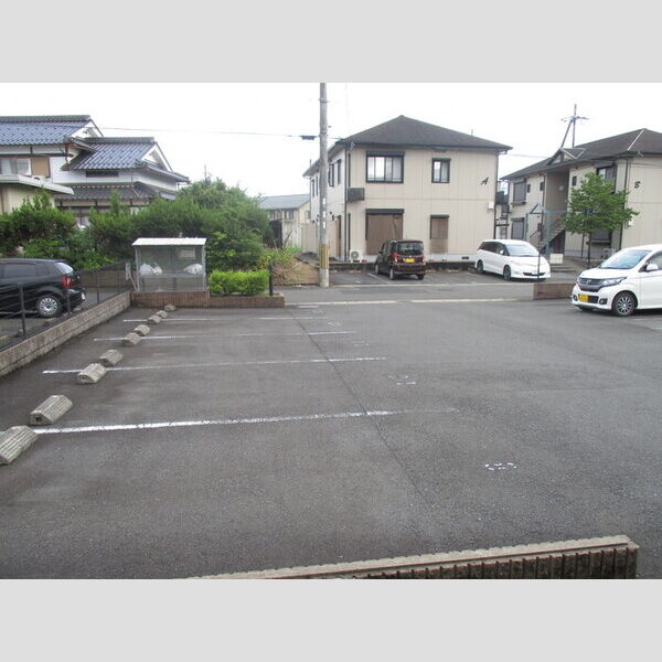 駐車場 (駐車場)