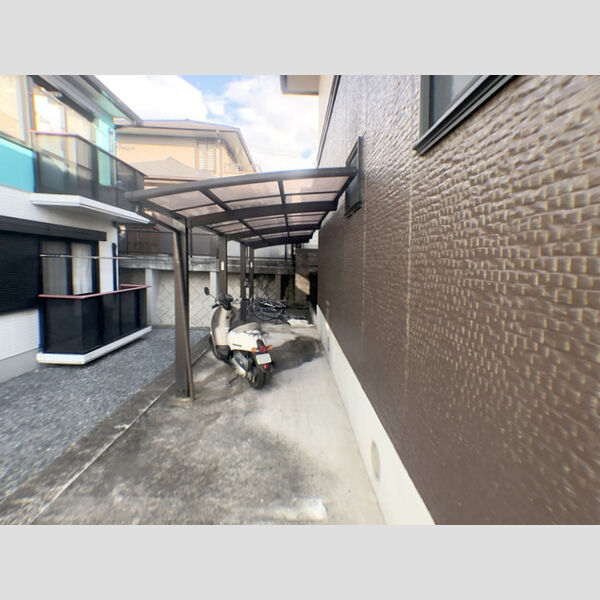 現地周辺 (駐輪場)