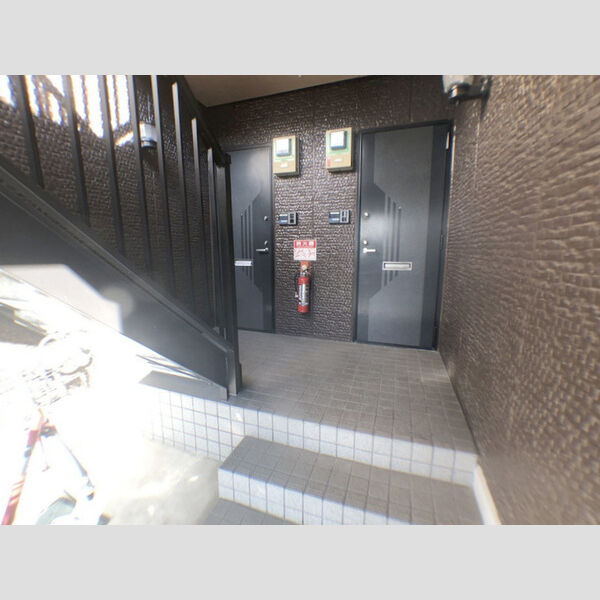 エントランス (エントランス)