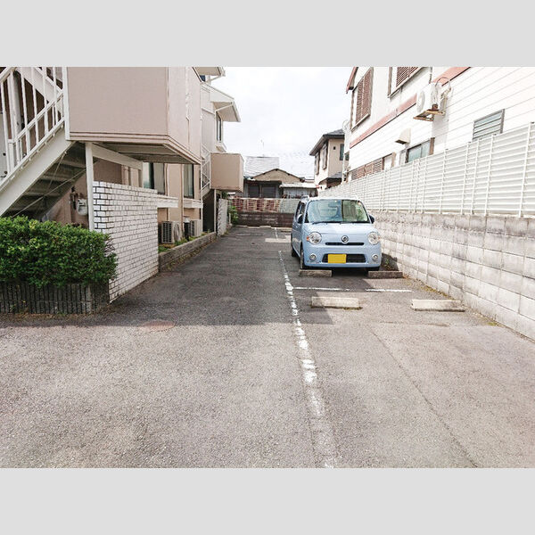 駐車場 (駐車場)