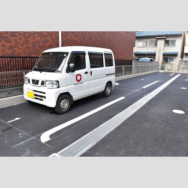 駐車場 (駐車場)