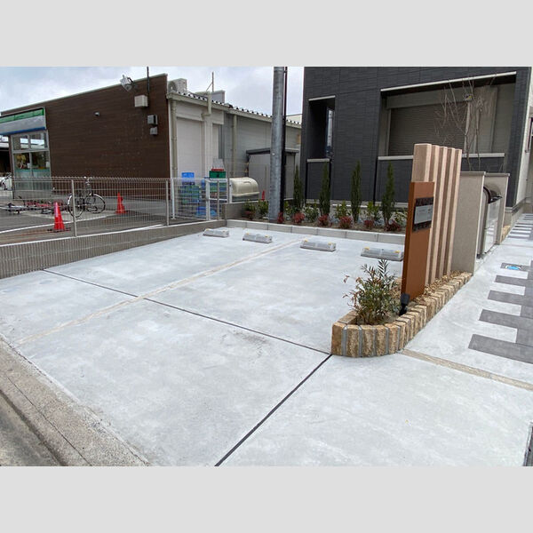 駐車場 (駐車場)