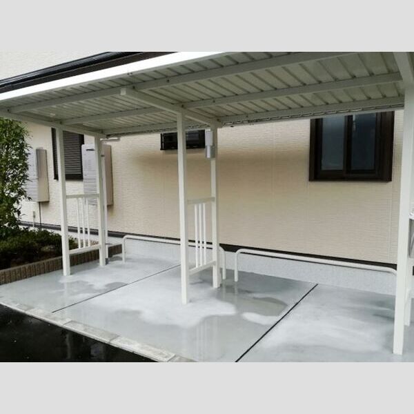 現地周辺 (駐輪場)